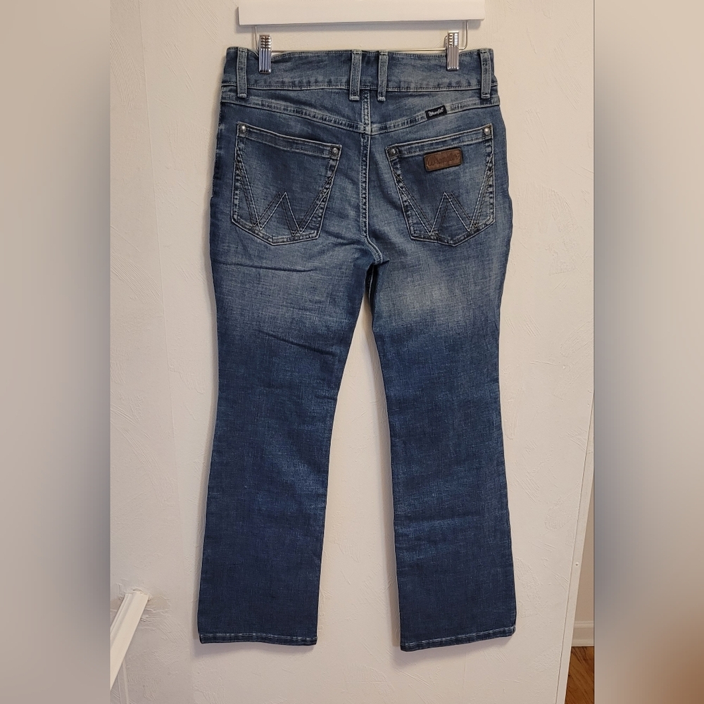 Stylish Blue Boot Cut Women's Jeans - Picture 8 of 10